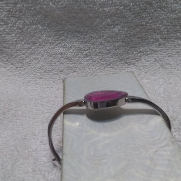 Armitron Now Heart Shape Quartz Watch Pink Dial Silver Bracelet New Bat Great ! - Picture 5 of 11